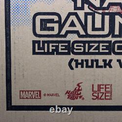 Avengers Endgame Nano Gauntlet Hulk Version 11 Statue Hot Toys LMS008 Sealed