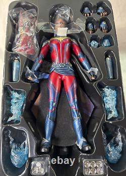 Hot Toys Avengers Endgame Captain Marvel MMS575 1/6 Scale Collectible Figure