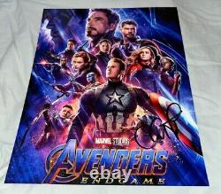 Chris Pratt a signé une photo 8x10 des Avengers Endgame avec preuve