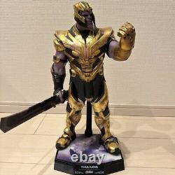 Figurine à l'échelle 1/6 du Maître de film des Avengers Endgame Thanos de Hot Toys d'occasion