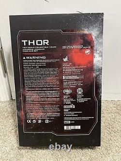 Figurine à l'échelle 1/6ème de Thor de Avengers Endgame de Hot Toys MCU Marvel MMS557