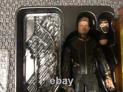Figurine d'action Hawkeye Hot Toys Avengers Endgame (Version Deluxe)