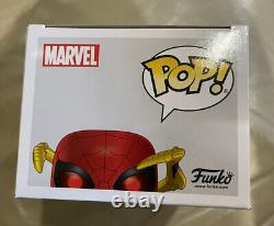 Funko Pop Iron Spider-Man signé par Tom Holland Avengers Endgame avec preuve