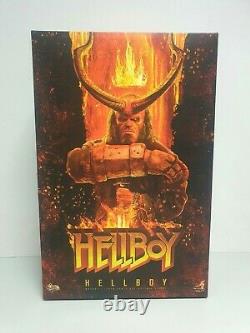 Hot Toys 16 Hellboy Action Figurine Film Version Gratuite