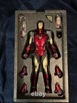 Hot Toys MMS528 Iron Man Mark LXXXV 85 DIECAST Avengers Endgame Utilisé
