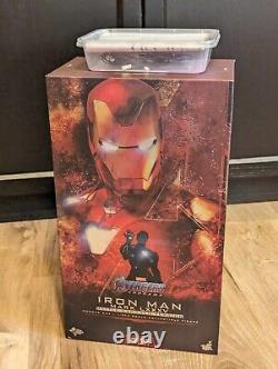 Iron Man Endgame (Battle Damaged) avec Kit d'éclairage, HotToys Figurine à l'échelle 1/6