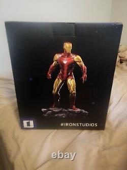 Iron Studios Avengers Endgame Iron Man Ultimate. Échelle 1/10 avec expéditeur.