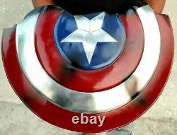 Réplique métallique de l'accessoire brisé du bouclier du Capitaine America, Avengers Endgame.
